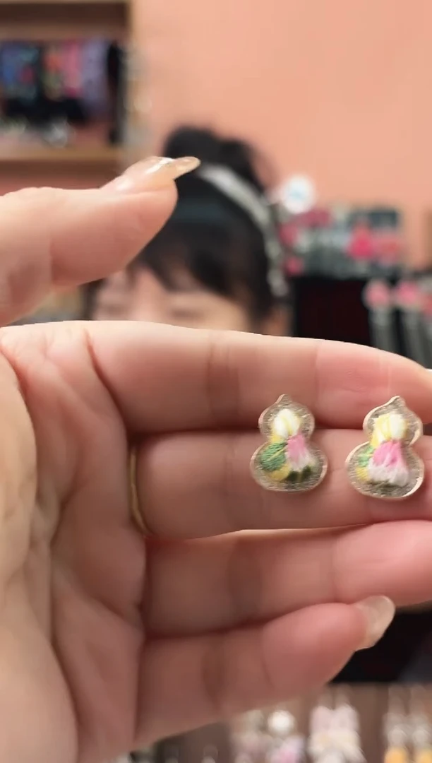 织绣艺枝独绣手工饰品207