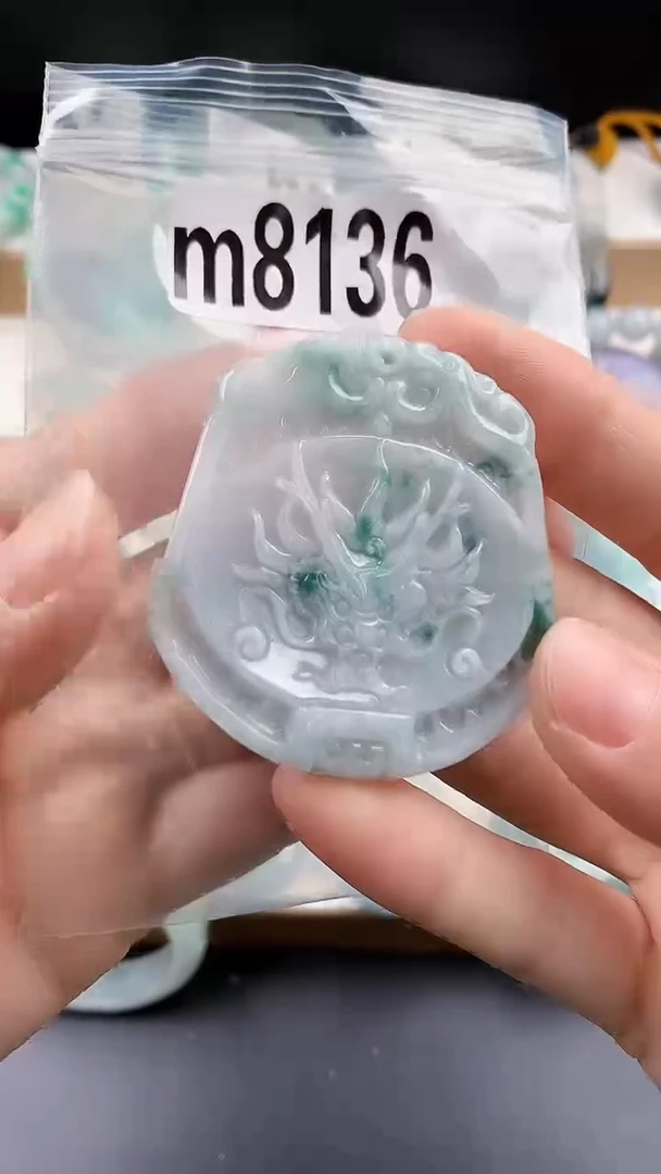 颈饰未镶嵌翡翠颈饰未镶嵌缅甸天然翡翠吊坠