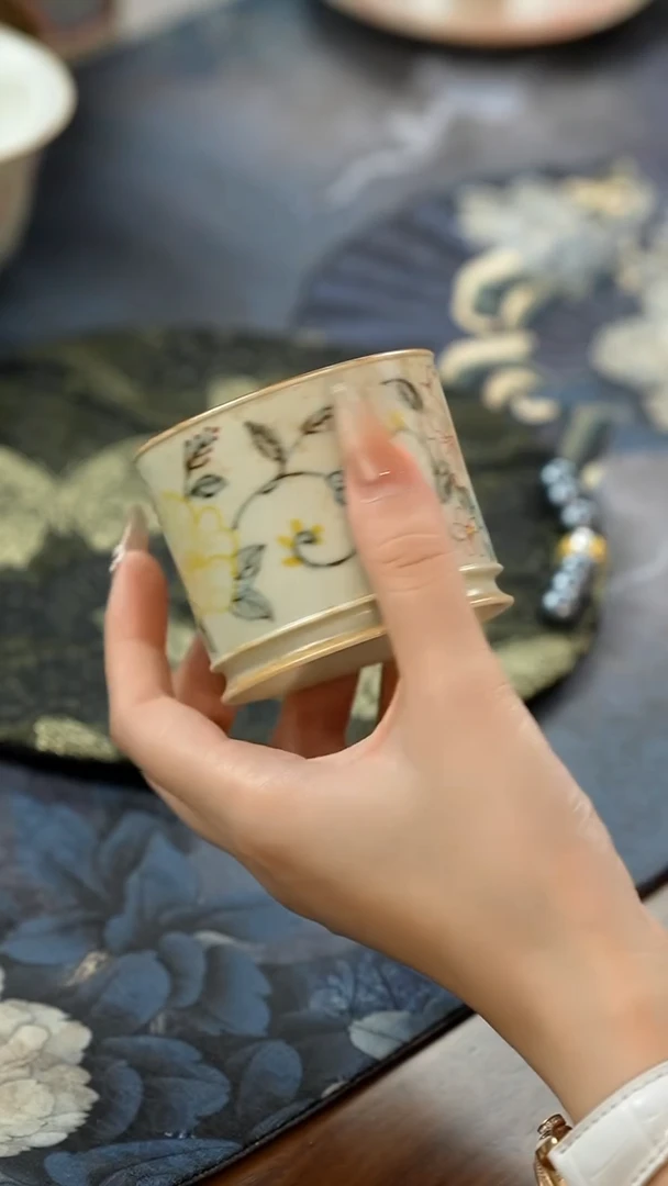 11留器茶斋高货瓷器@@YG0123