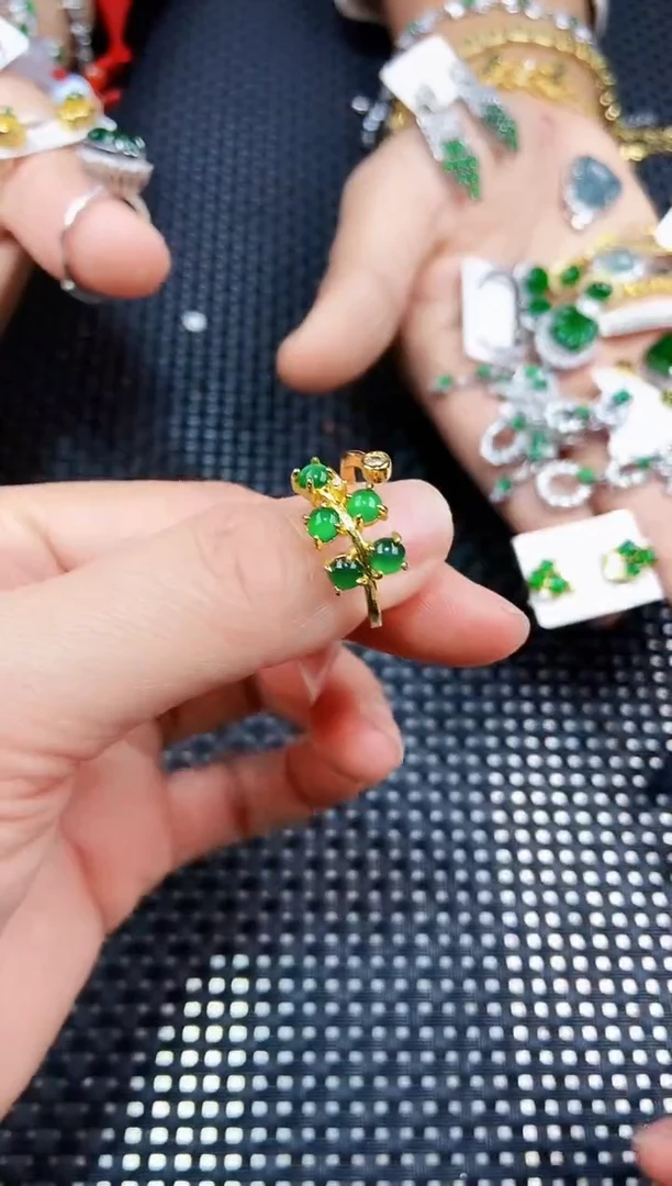 【闪购商品】翡翠戒指未镶嵌111111111