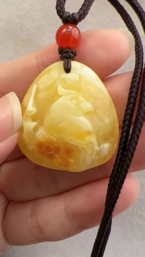 【闪购商品】琥珀裸石未镶嵌10118096-吊坠