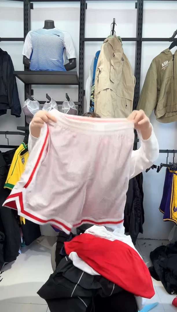 2598编码  瑕疵直播间过款为准 尺码M