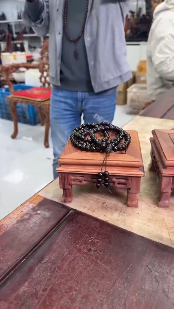 交趾黄檀（大红酸枝）玉*工艺品88888888888