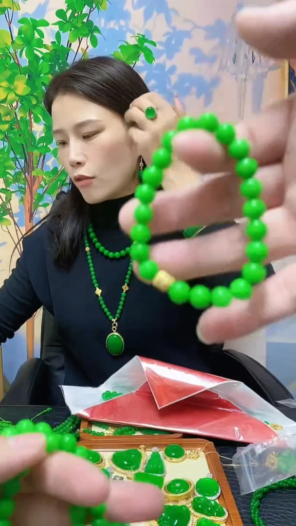 【闪购商品】翡翠手链未镶嵌翡翠手链