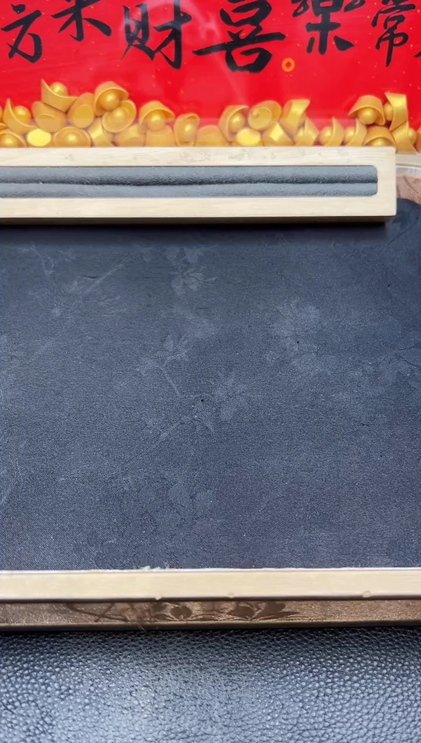 18K金镶嵌戒指翡翠戒指