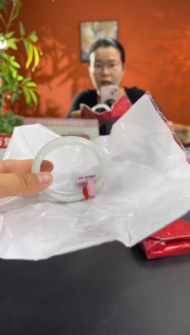 未镶嵌手镯（贵妃镯）翡翠翡翠手镯