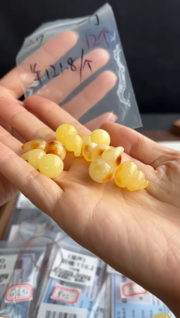 未镶嵌颈饰蜜蜡124买断多样性发一