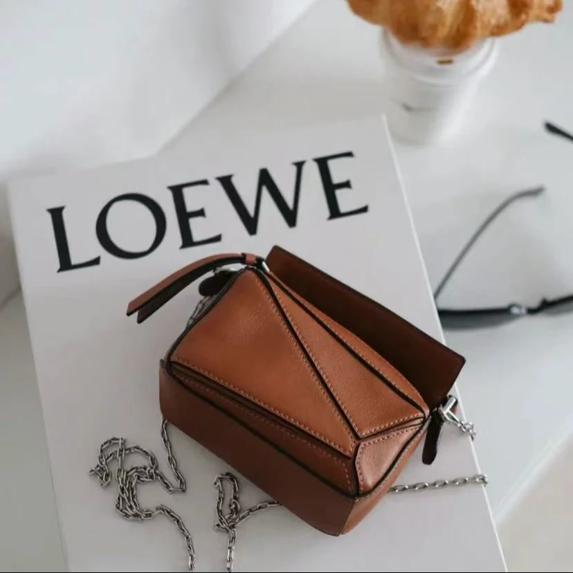 95新 LOEWE/罗意威 罗意威puzzle几何包mini金棕银扣62183855