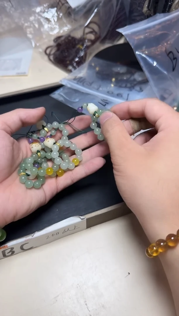 石英岩玉未镶嵌颈饰手机挂吊坠多样性发其一