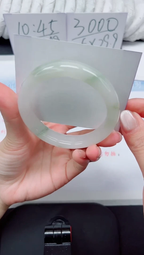 【闪购商品】石英质玉手镯未镶嵌255#55.6