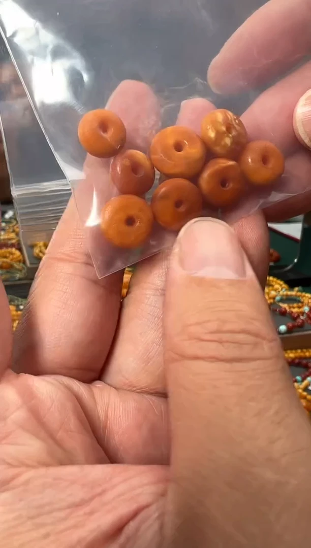 【闪购商品】琥珀裸石未镶嵌（微瑕）橘皮花蜡饼子-S1