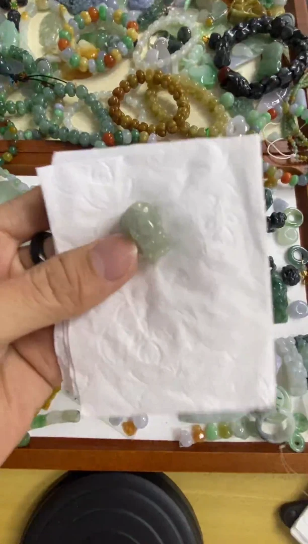 【闪购商品】翡翠颈饰未镶嵌【闪购商品】 天然翡翠