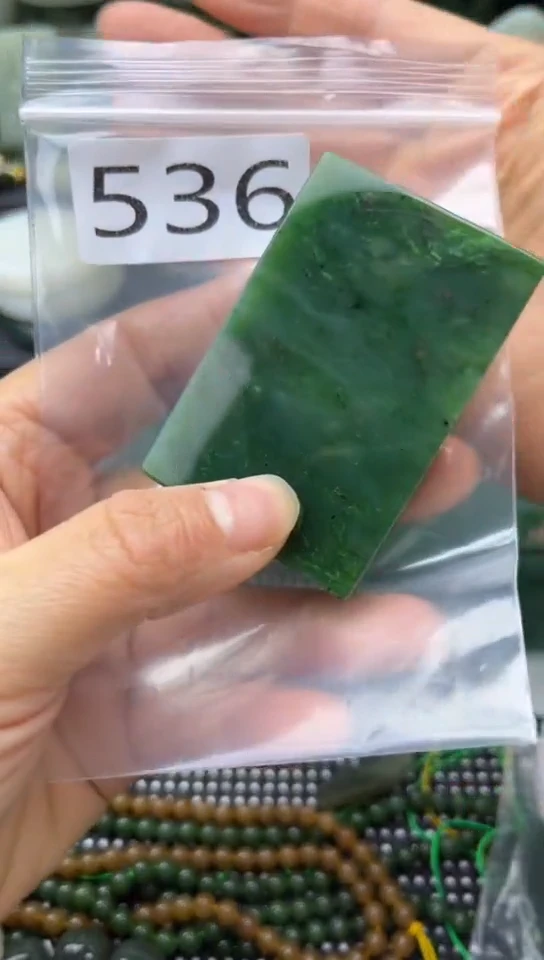 未镶嵌和田玉珠宝半成品牌子