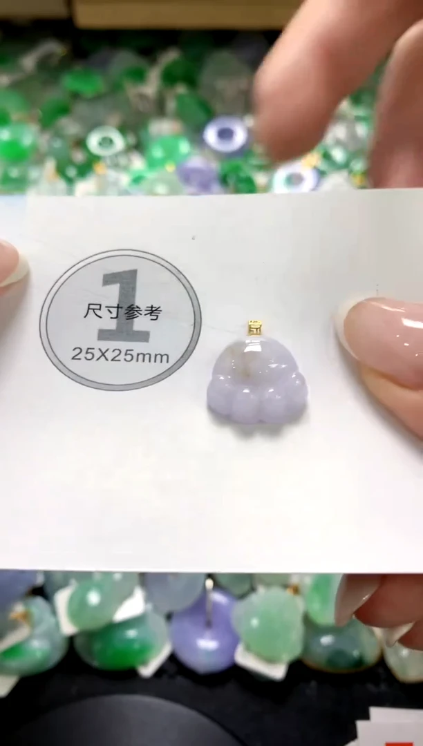 翡翠18K金镶嵌颈饰11111111111111111