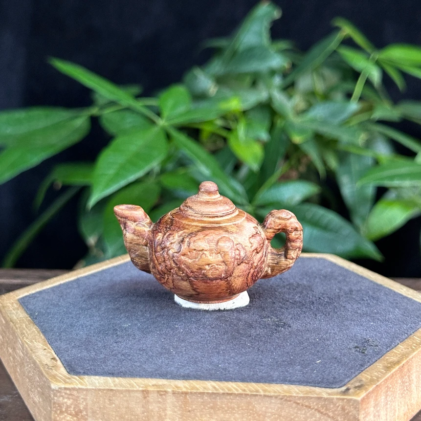 ZYCX-4195 海黄茶壶 约：55*33*35mm