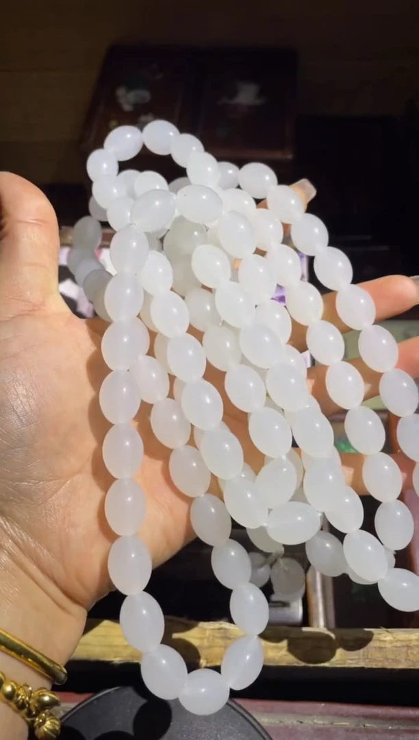 【闪购商品】大白 米粒珠项链1条