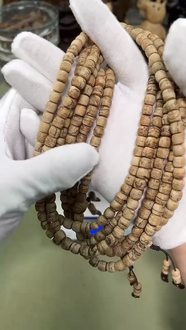 【闪购商品】沉香柬埔寨菩萨风化桶珠念珠