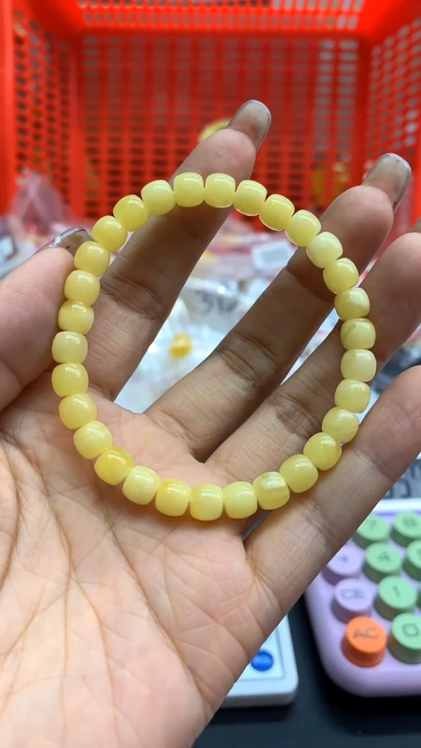 未镶嵌琥珀珠宝奇石377