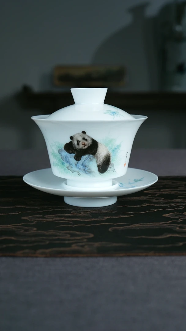 【闪购商品】瓷片《熊猫》三才盖碗