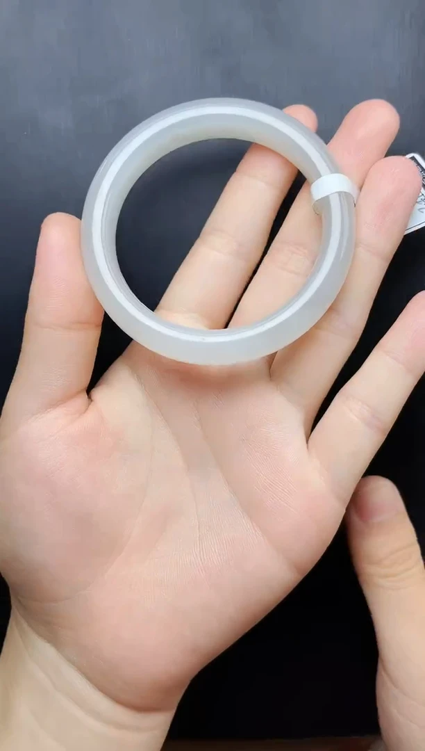 和田玉手镯未镶嵌55圈口06