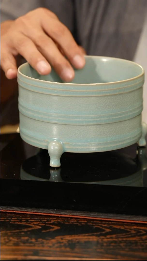 饮古-三足弦纹尊渣斗（中号）