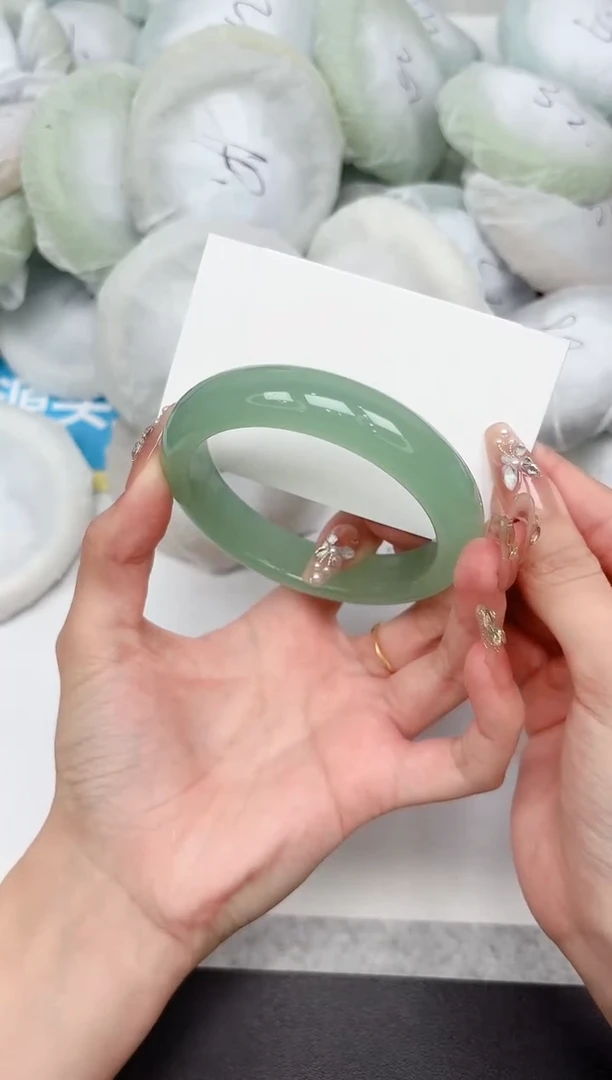 石英质玉手镯未镶嵌26-60.4