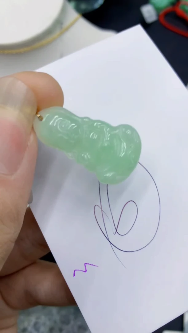 翡翠未镶嵌颈饰11111111111