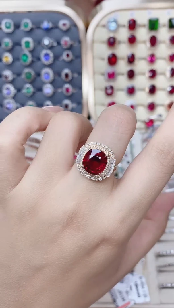 18K金镶嵌碧玺戒指碧玺4.77CT