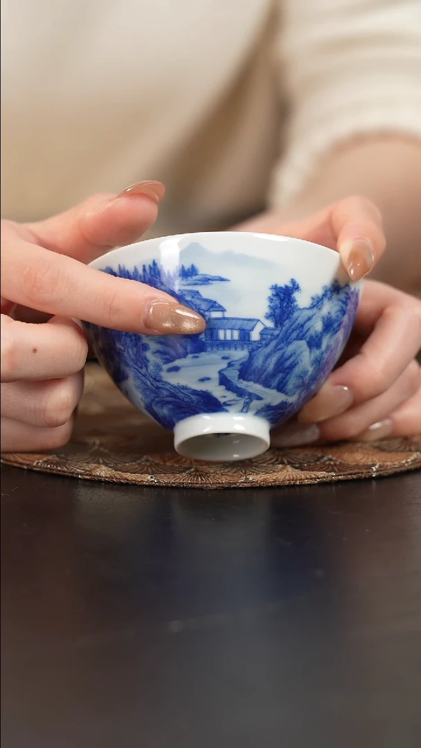 【闪购商品】杯看山柴窑青花山水