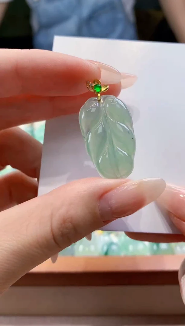 翡翠未镶嵌颈饰 天然缅甸a货翡翠