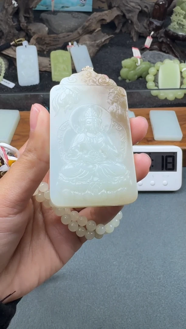 颈饰未镶嵌和田玉1