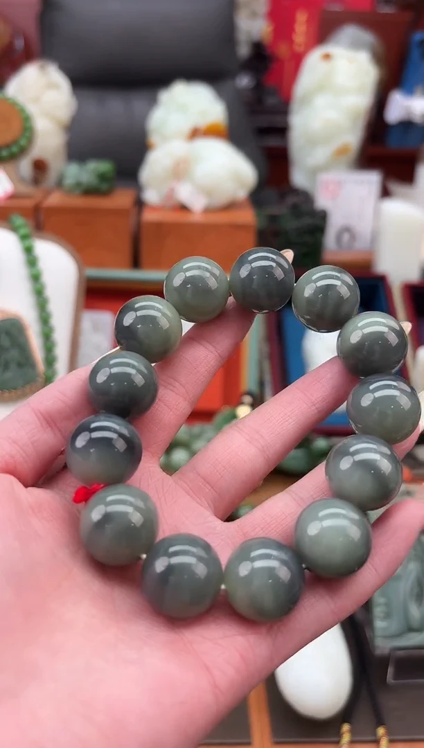 吊坠(不含链)未镶嵌和田玉董小姐推荐 多样性发货 拍一发一qh18