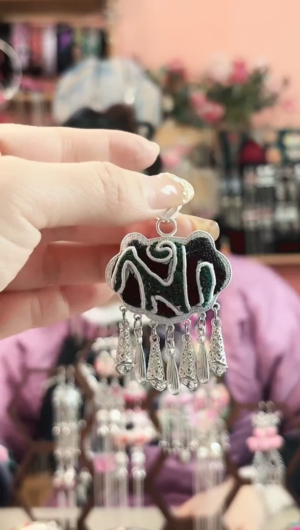 艺枝独绣手工饰品58