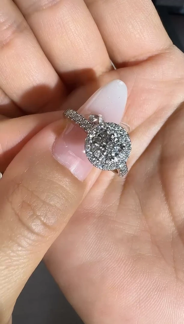 18K金镶嵌戒指/指环钻石3.2g