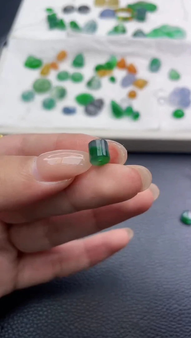 未镶嵌定制翡翠Q*卉7488