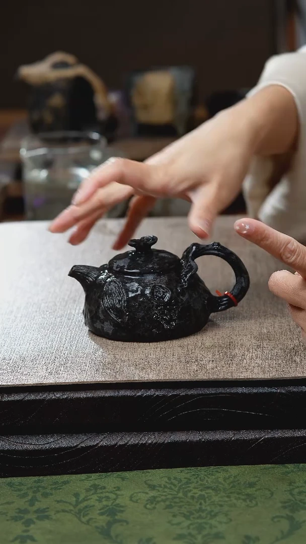 柯荣盛老师作品冰碛岩重工雕刻豹纹枯木灵芝供春壶