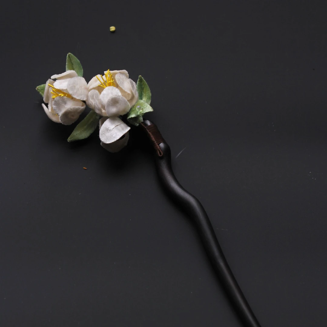 福有 | 茉莉 | 桑蚕丝扁绒 非遗绒花檀木发簪