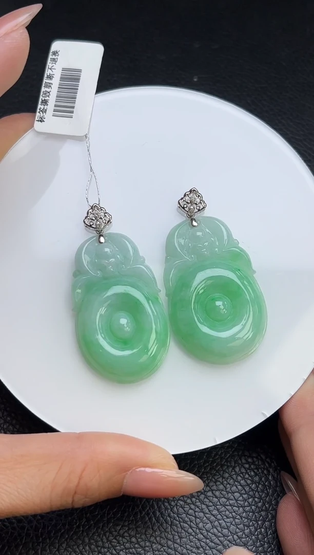【闪购商品】翡翠颈饰18K金镶嵌YM1036-7 福贝多样性发一