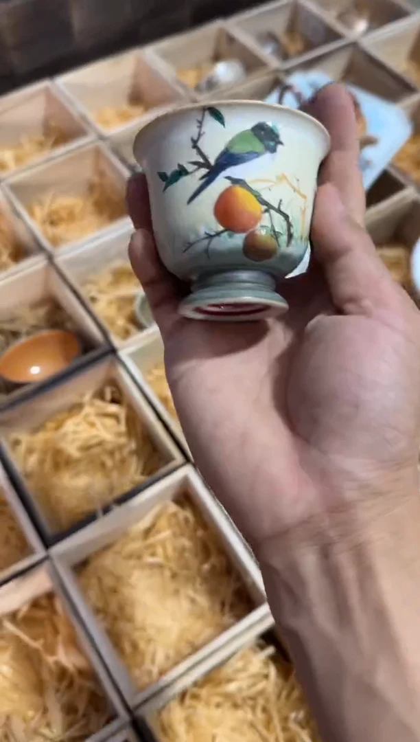 以笔为心，以瓷为纸。
