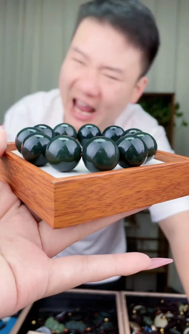 和田玉未镶嵌挂件拍一发一，多样性发货！