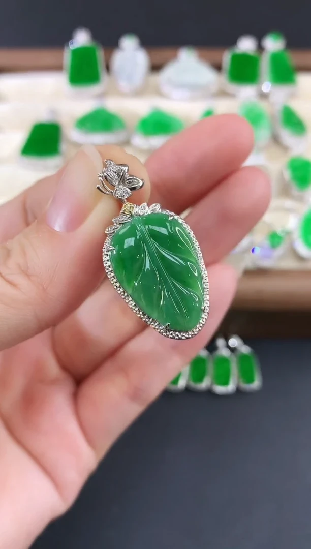 吊坠(不含链)18K金镶嵌翡翠31|3980