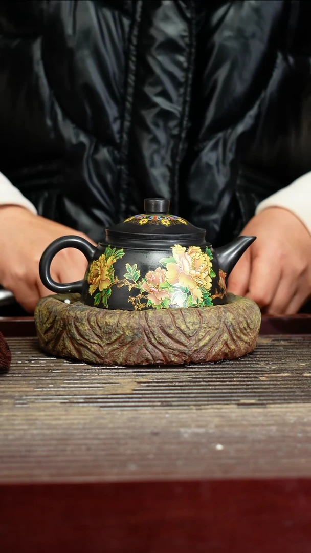 宜兴原矿紫砂壶茶壶宜兴原矿紫砂壶茶壶180C