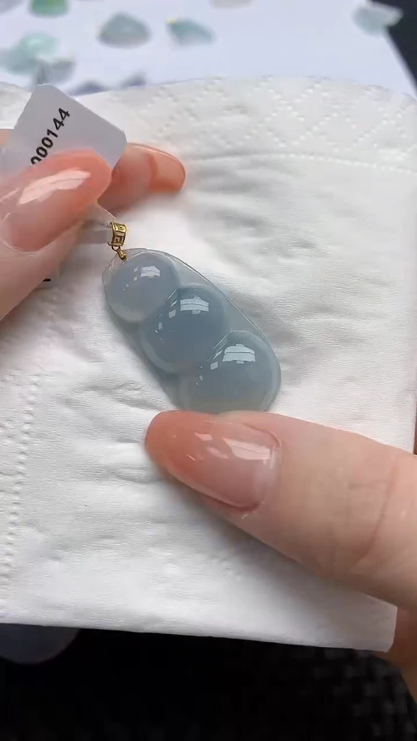 【闪购商品】翡翠颈饰18K金镶嵌天然翡翠A货