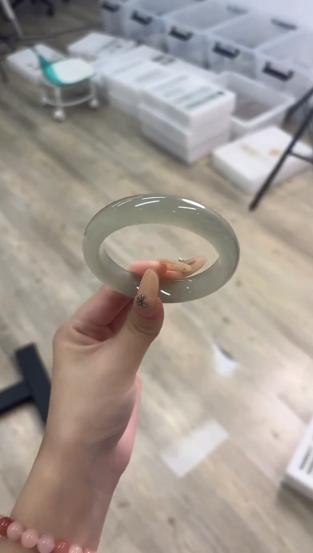 未镶嵌手镯石英质玉36-57D