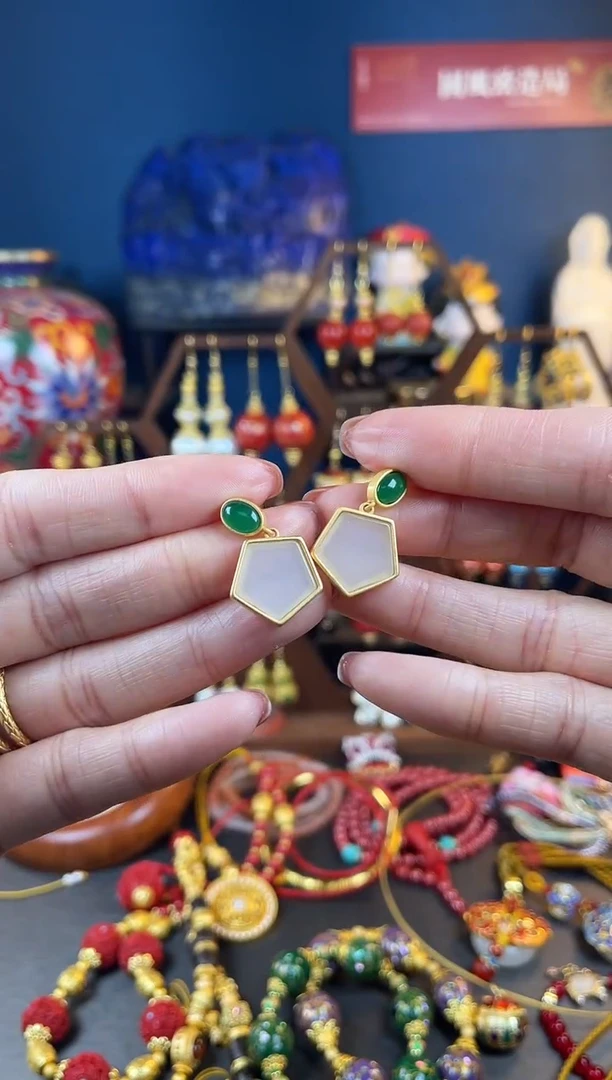 【闪购商品】五芒星珐琅景泰蓝耳钉