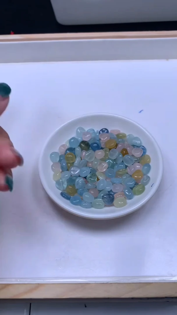 未镶嵌珠宝半成品水晶B887 彩色随型 10个8元