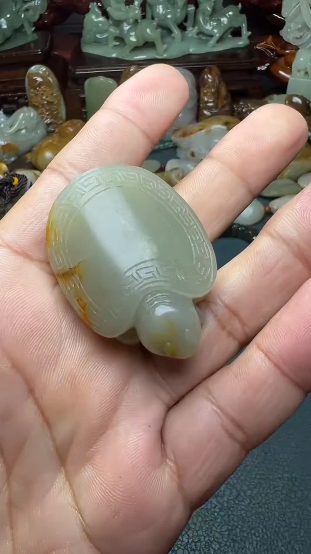 未镶嵌和田玉把件-