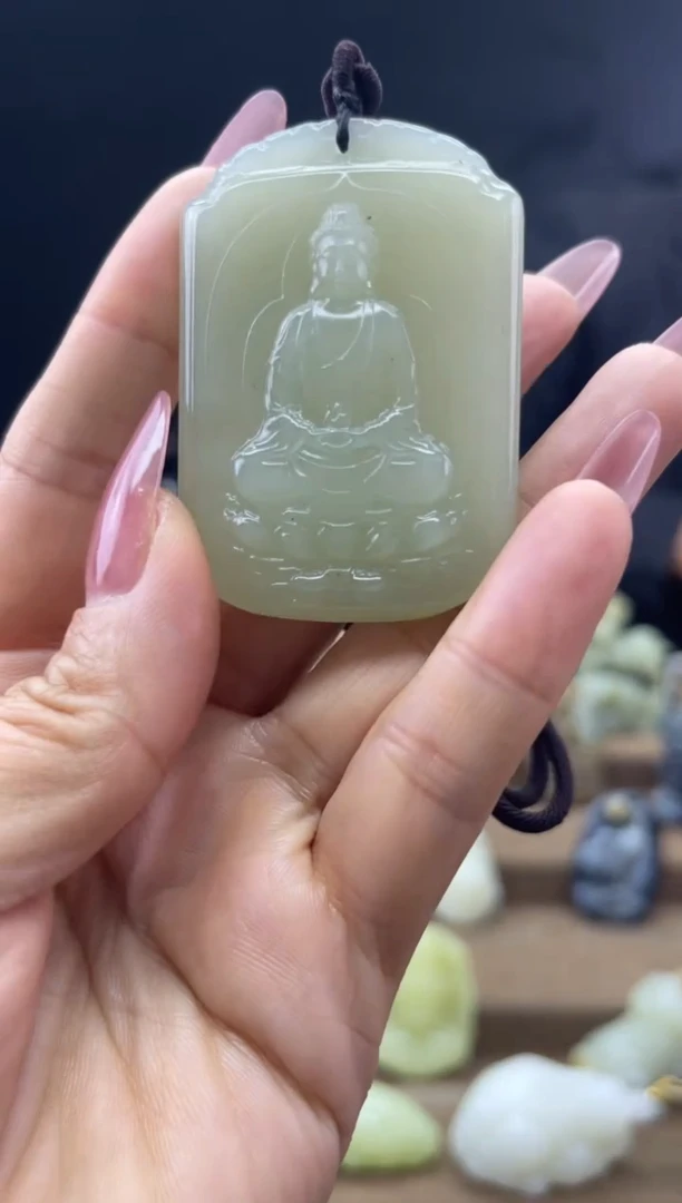 颈饰未镶嵌和田玉1