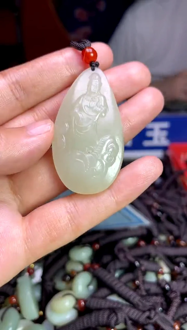 未镶嵌和田玉挂件1