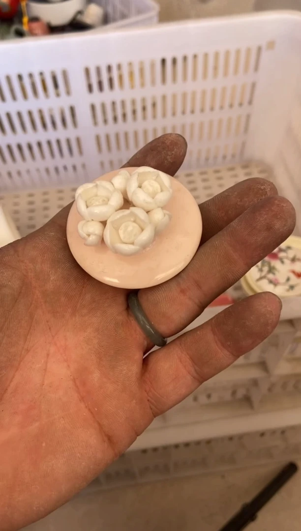 无运费险有瑕疵的摄影的产品有使用过的痕迹有点脏介意勿拍